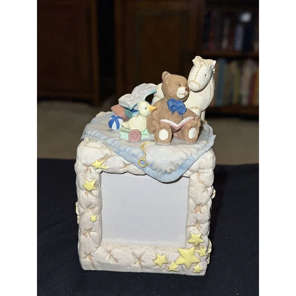 Vt 4 Sided Picture BoxMusic Box. Sanko It’s A Small World After All. Horse &Be